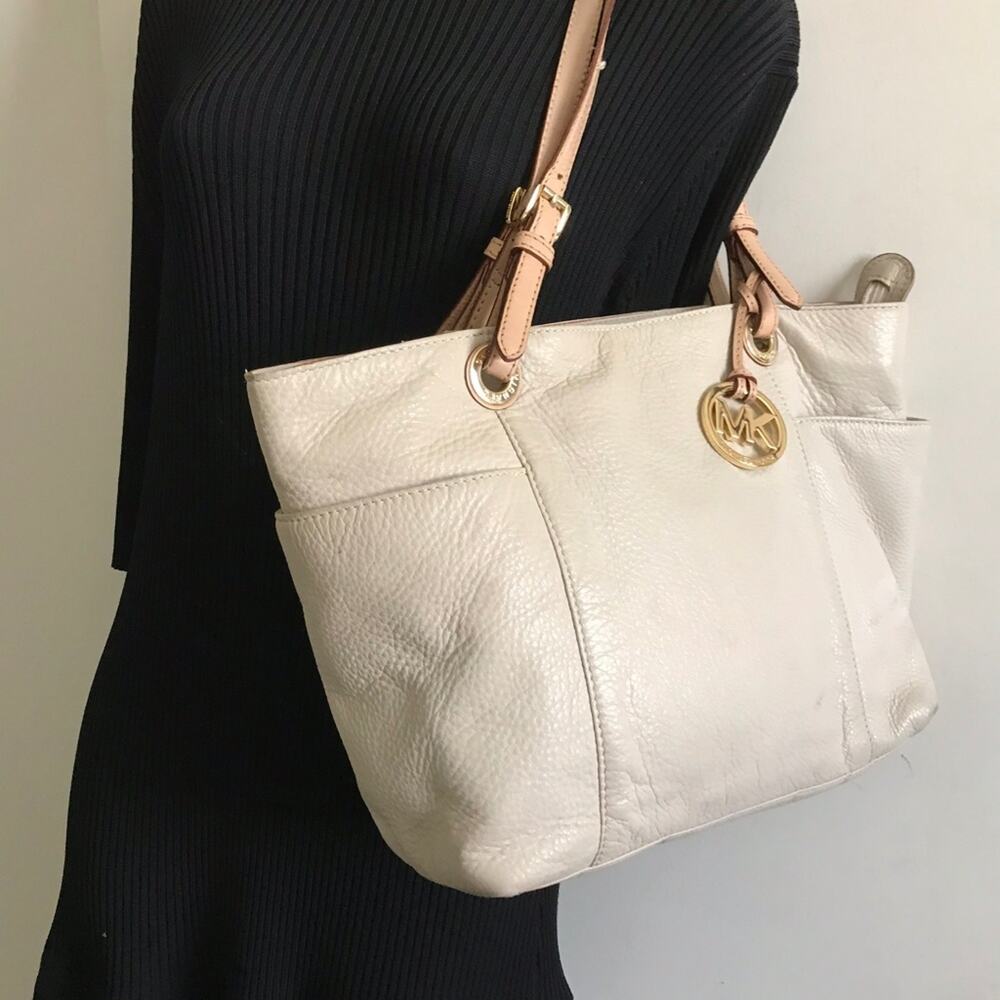 Medium Tote Shoulder Bag - Picture 5 of 8